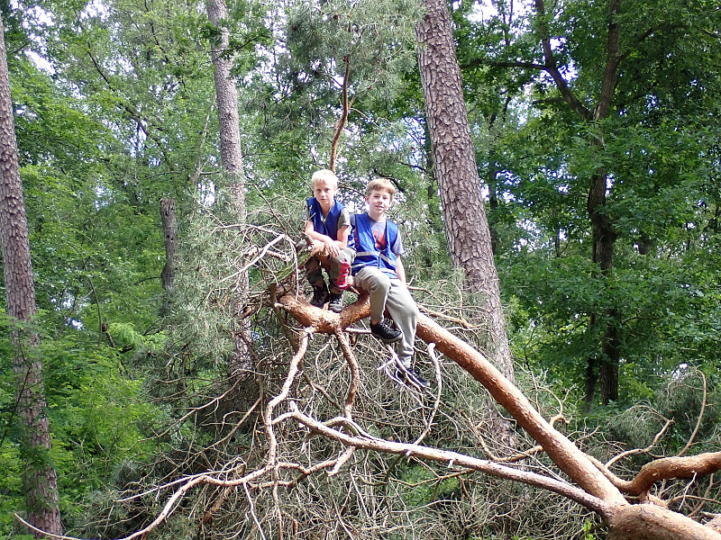 Kamp leerjaar 8 maandag Compleet! - Volg de pijlen