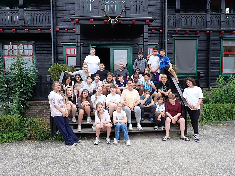 Kamp leerjaar 8 woensdag Compleet! - Een sportief dagje!