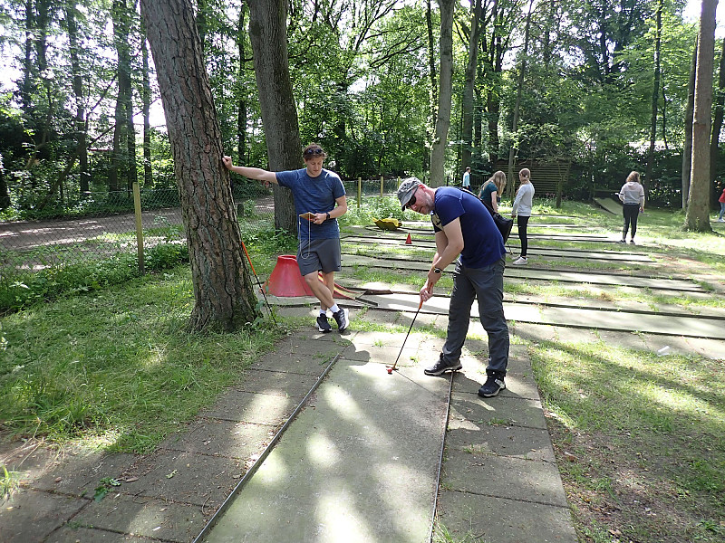 Kamp leerjaar 8 donderdag Compleet! – Hole in one!