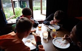 Dinsdag Compleet