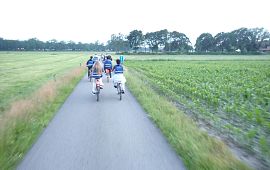Dinsdag Compleet