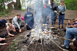 Kamp leerjaar 8 dinsdag Compleet! - Terug naar de prehistorie